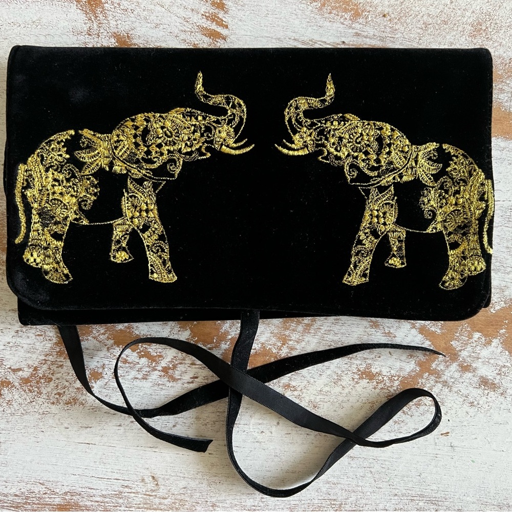 Elephant Embroidered Travel Folding Jewelry Organizer- Never Used